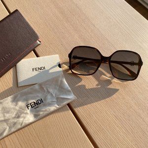 FENDI | FF 0287/S Women's Sunglasses | Dark Havana